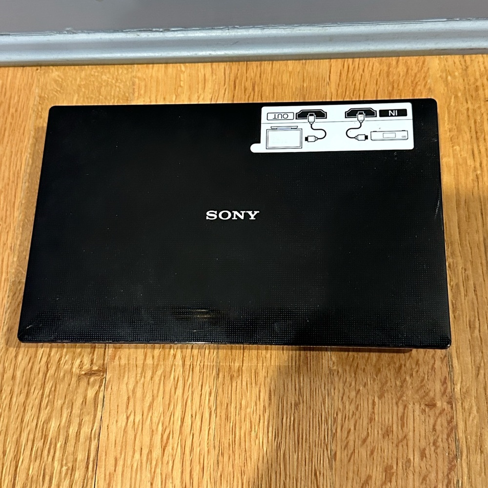 Sony Internet Player Model No. NSZ-GS8